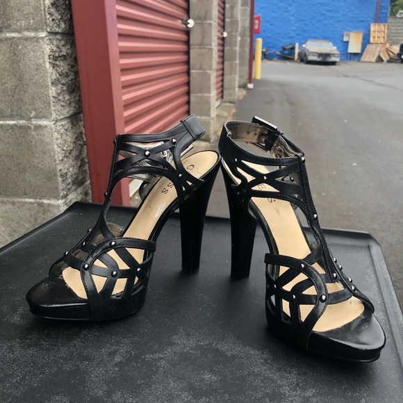 Guess Women’s Black Leather Platform Heels shoes - Size 6M - Picture 8 of 14